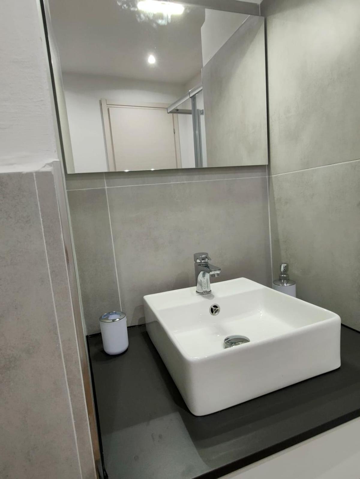 Rooms Ponte Calvi ジェノヴァ エクステリア 写真